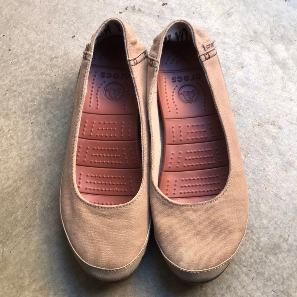 Crocs Women Tan/Khaki Canvas Ballet Slip On - Size 9